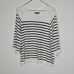 H&M small cream and black long sleeve light sweater